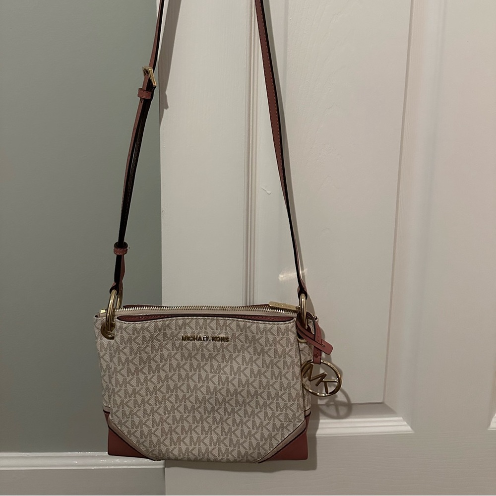 Michael Kors Crossbody